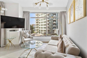 StoneTree - Modern Style 1 BR Apartment
